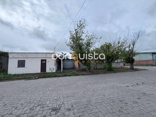 #8 - Casa para Venda em Santa Vitória do Palmar - RS - 3