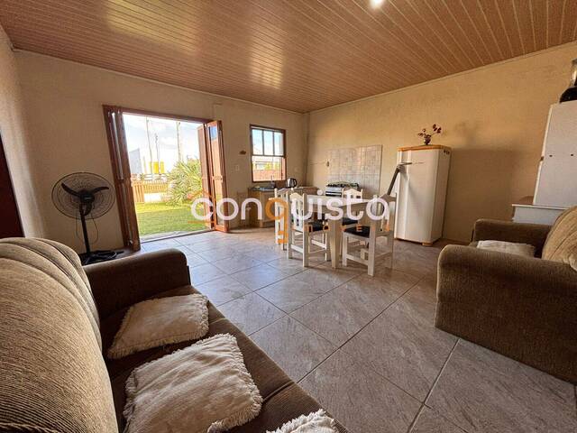 #13 - Casa para Venda em Santa Vitória do Palmar - RS - 3
