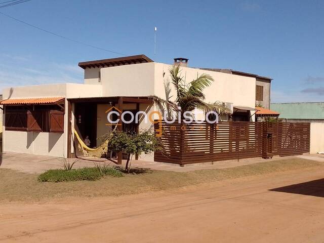 #29 - Casa para Venda em Santa Vitória do Palmar - RS - 1