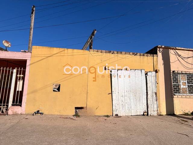 #32 - Casa para Venda em Santa Vitória do Palmar - RS - 1