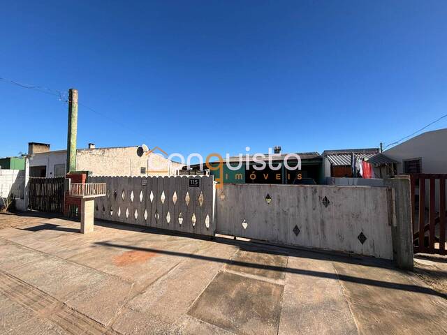 #35 - Casa para Venda em Santa Vitória do Palmar - RS - 1