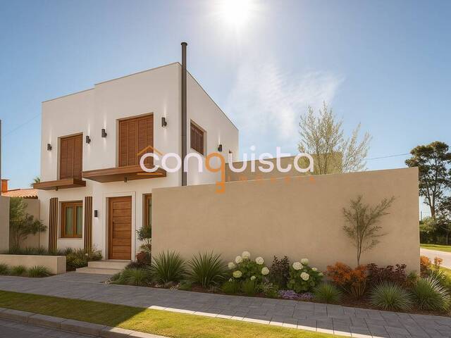 #53 - Casa para Venda em Santa Vitória do Palmar - RS - 2